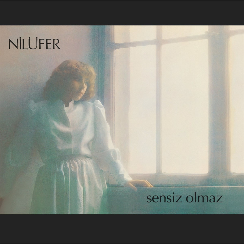 NİLÜFER – sensiz olmaz (ön kapak)