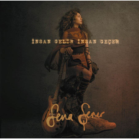 SENA ŞENER – insan gelir insan geçer  (ön kapak)
