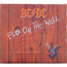 AC/DC – fly on the wall