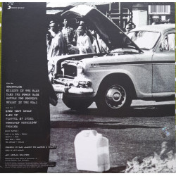 RAGE AGAINST THE MACHINE – Rage Against The Machine