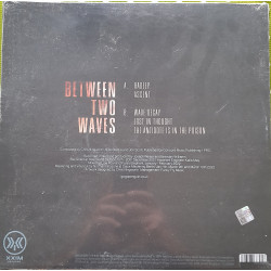 GOGO PENGUIN – Between Two Waves (CLEAR VINYL)