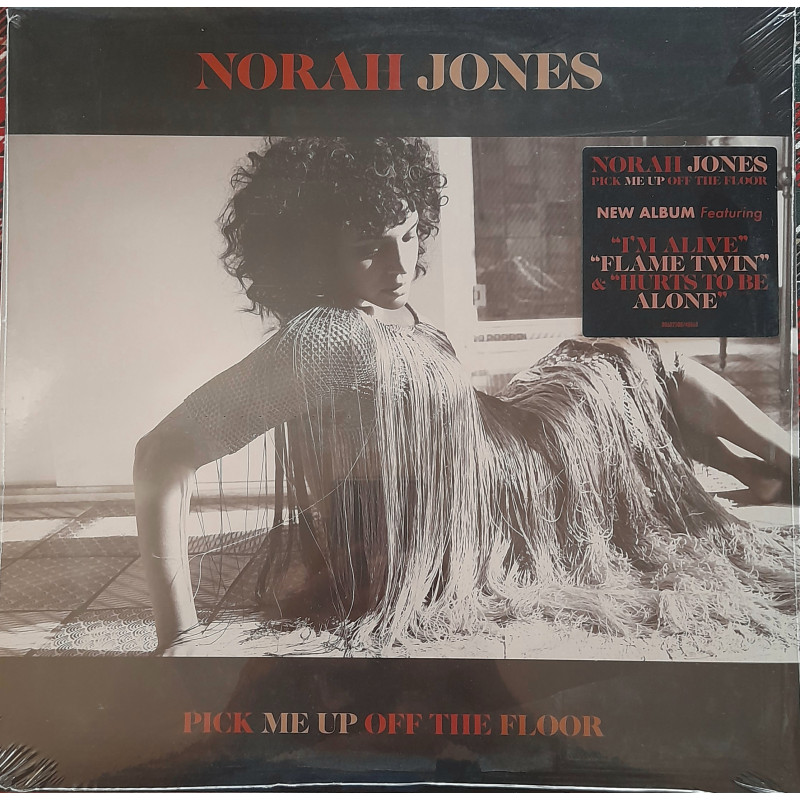 NORAH JONES – Pick Me Up Off The Floor