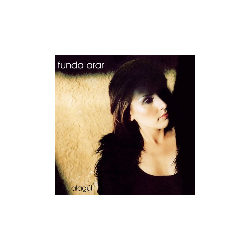FUNDA ARAR – alagül