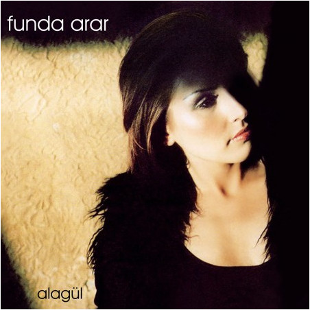 FUNDA ARAR – alagül  (ön kapak)