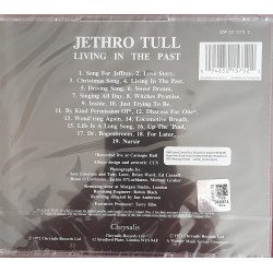 JETHRO TULL – living in the past