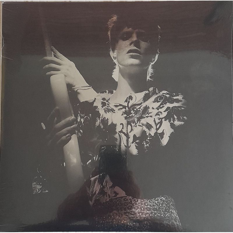 DAVID BOWIE – Rock ‘N’ Star!